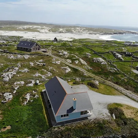 Dolan, Roundstone